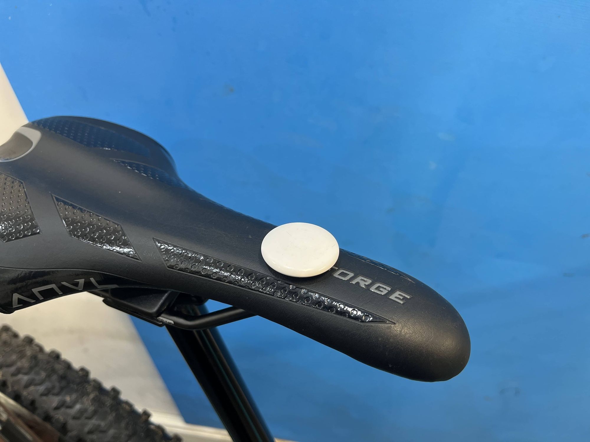 A Comprehensive Guide to Using Apple Air Tags for Cyclists